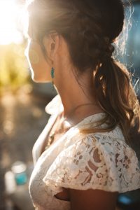 mariage folk ethnique provence caravane airstream chromée cool fun décontracté photographe