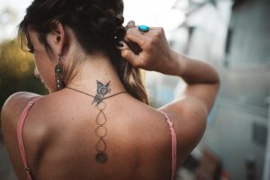 mariage folk ethnique provence caravane airstream chromée cool fun décontracté photographe