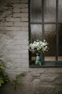 mademoiselle fleurs et vins, mariage industriel, rock, photographe