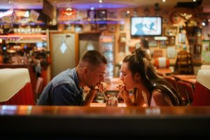 couple, ice cream, american diner, photographer