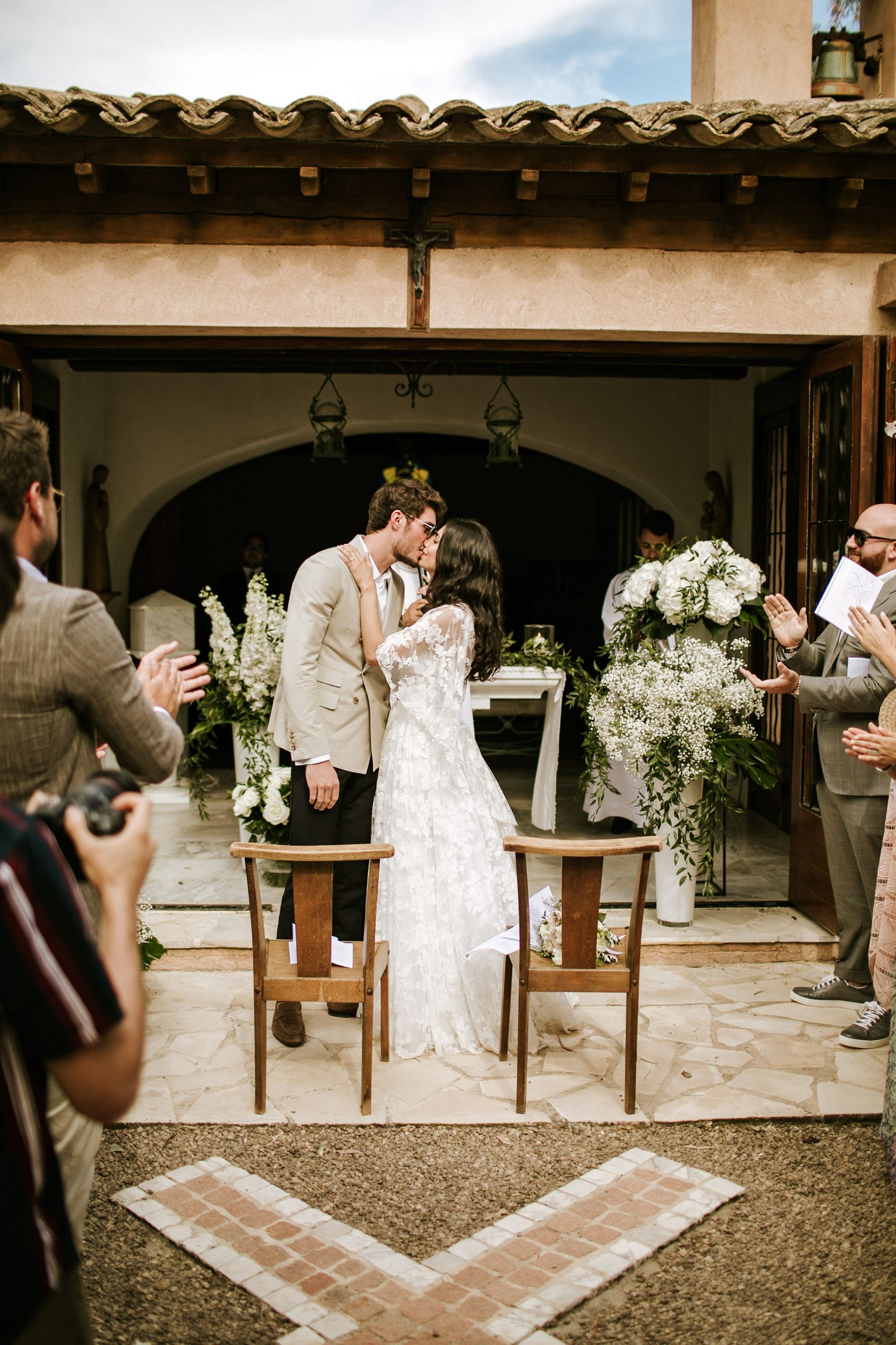 photographe mariage st tropez chapelle extérieur